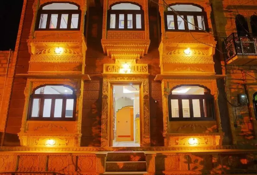 تختخواب و صبحانه The Wanderlust Guest House & Safari