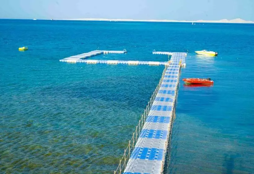 Ivy Cyrene Island Aqua Park Resort