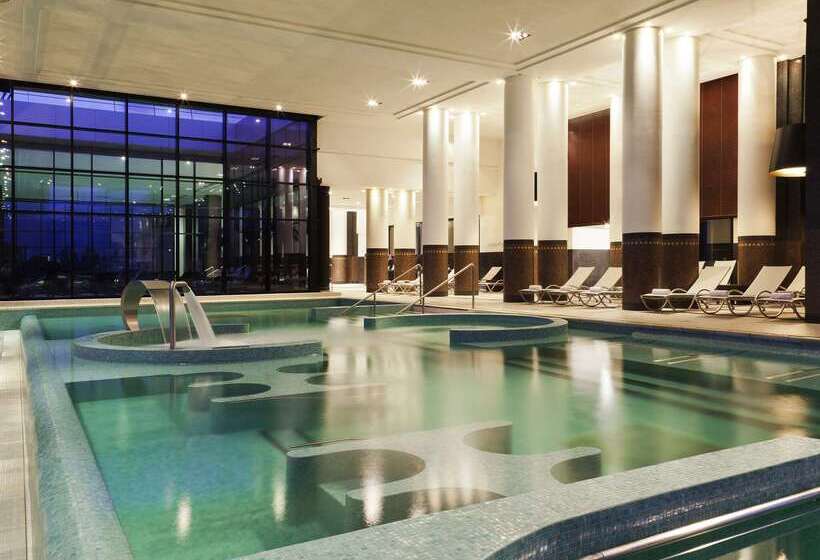 Отель Hôtel Barrière Le Grand Hôtel Enghien Les Bains