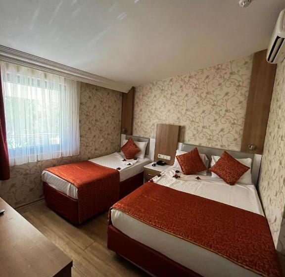 هتل Aleria Belport Beach