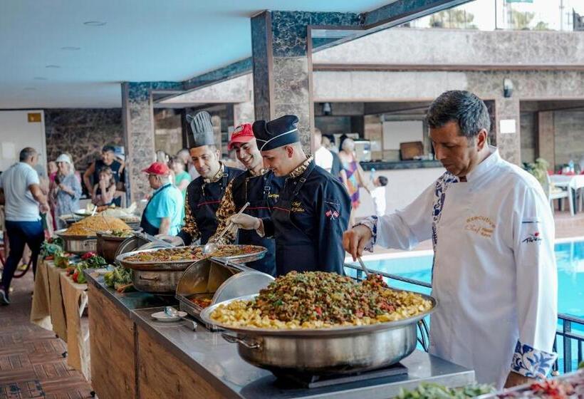 هتل Aleria Belport Beach