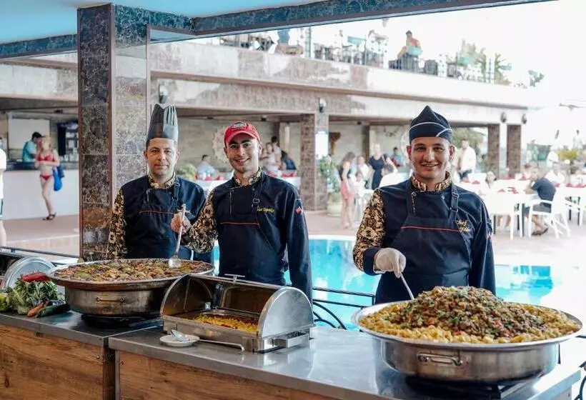 هتل Aleria Belport Beach