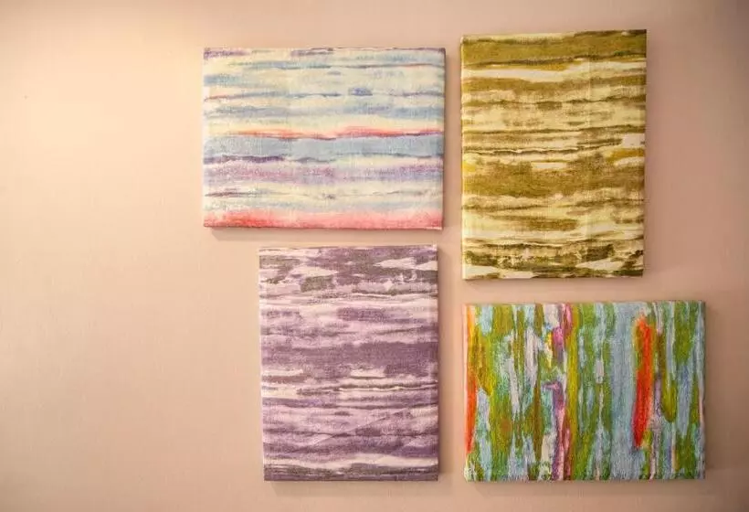 Fragrance Hotel   Oasis