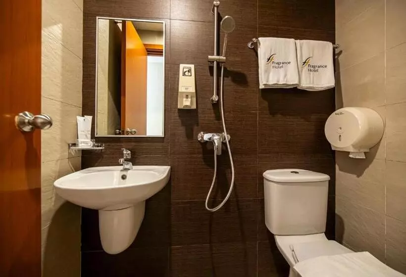 Fragrance Hotel   Oasis