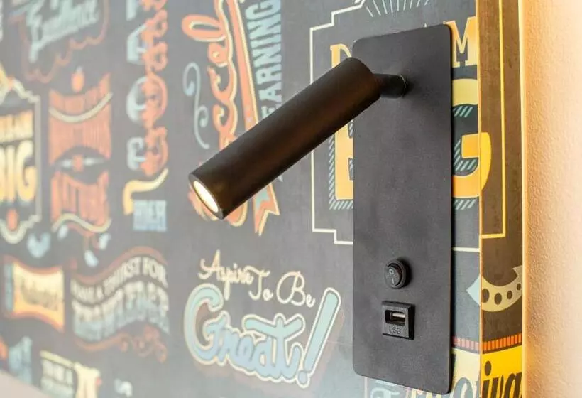 Fragrance Hotel   Oasis