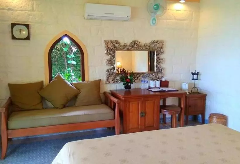 Отель Gajah Mina Beach Resort