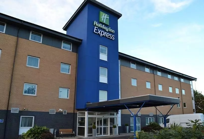Hotelli Holiday Inn Express Birmingham Star City, An Ihg