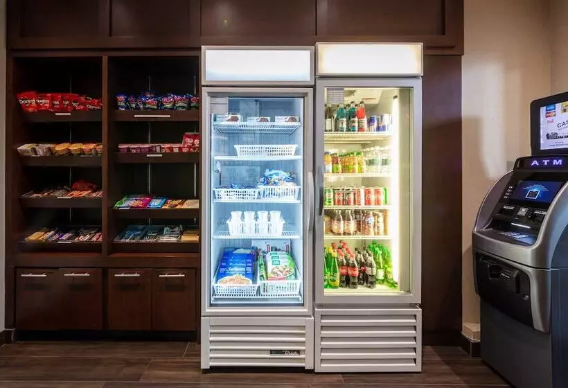 Отель Holiday Inn Express & Suites Riverport Richmond, An Ihg