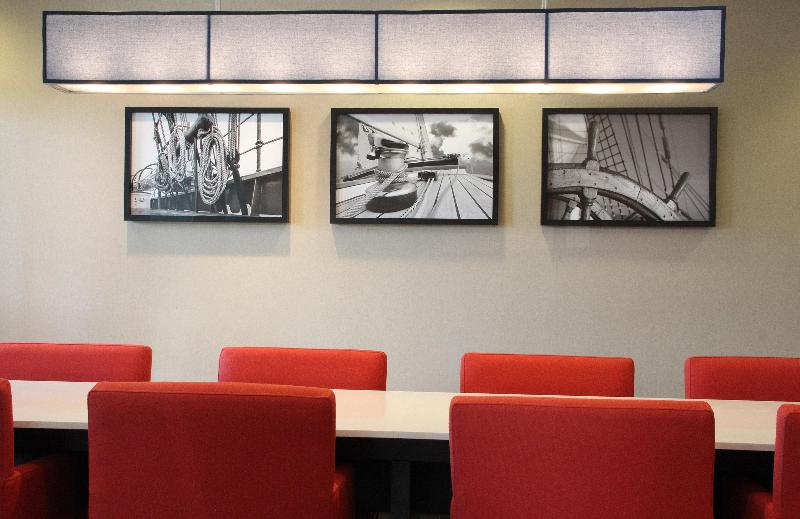 בית מלון כפרי Holiday Inn Express & Suites Riverport Richmond, An Ihg