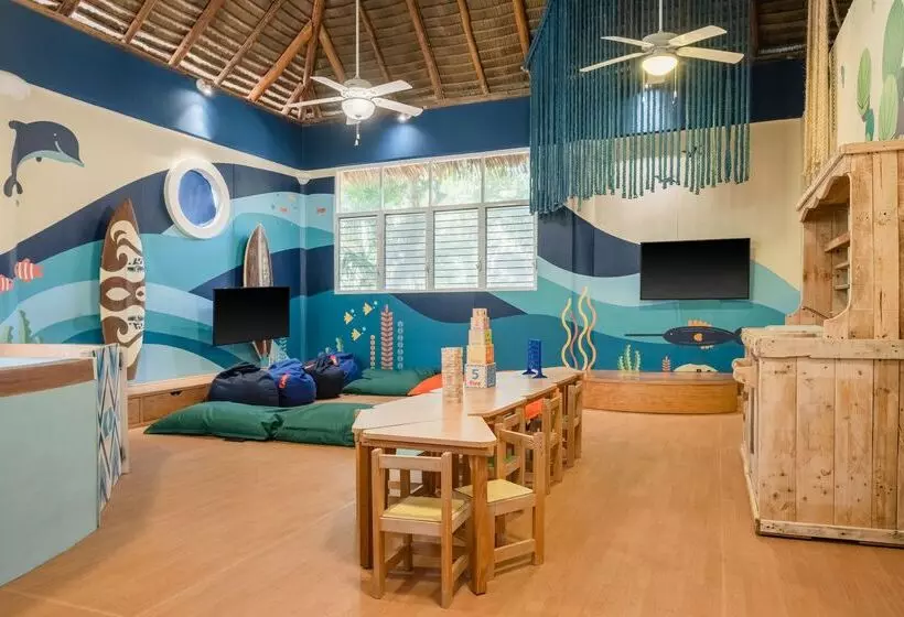 호텔 Iberostar Waves Tucán