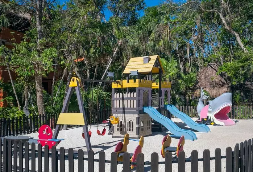 호텔 Iberostar Waves Tucán