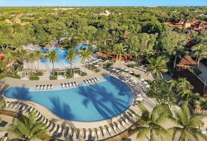 Hotelli Iberostar Waves Tucán