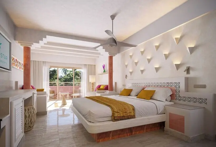 Hotelli Iberostar Waves Tucán
