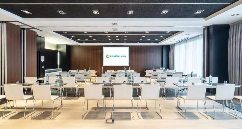 Hotel Ilunion Atrium