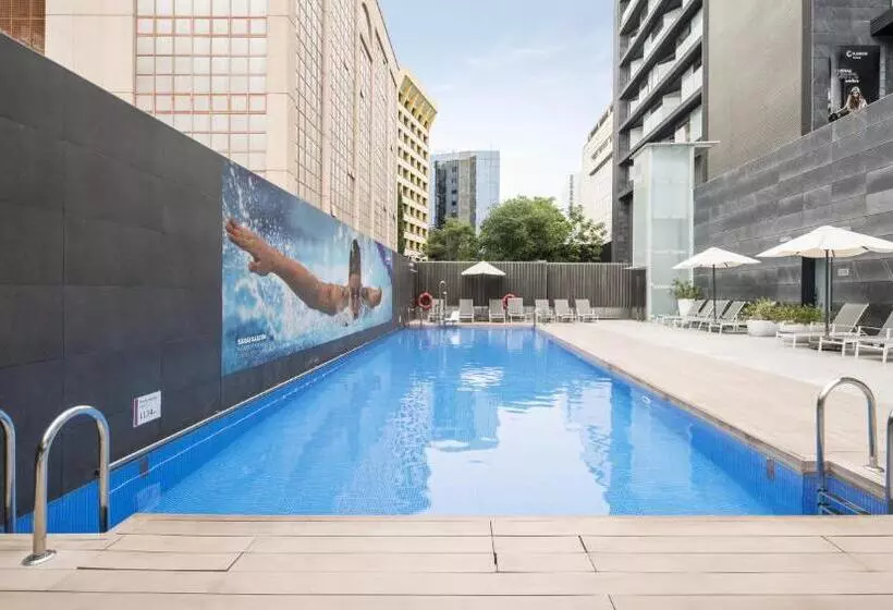 Hotel Ilunion Atrium