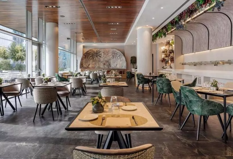 Hotel Ilunion Atrium