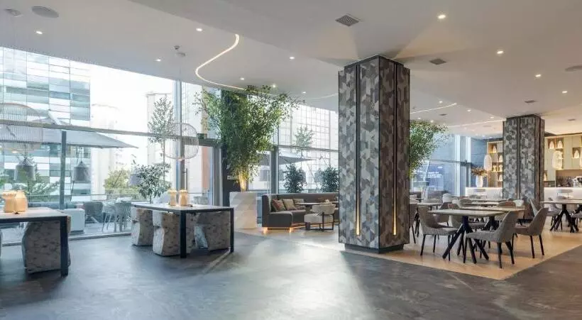 Hotel Ilunion Atrium