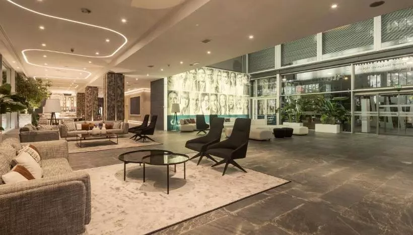 Hotel Ilunion Atrium