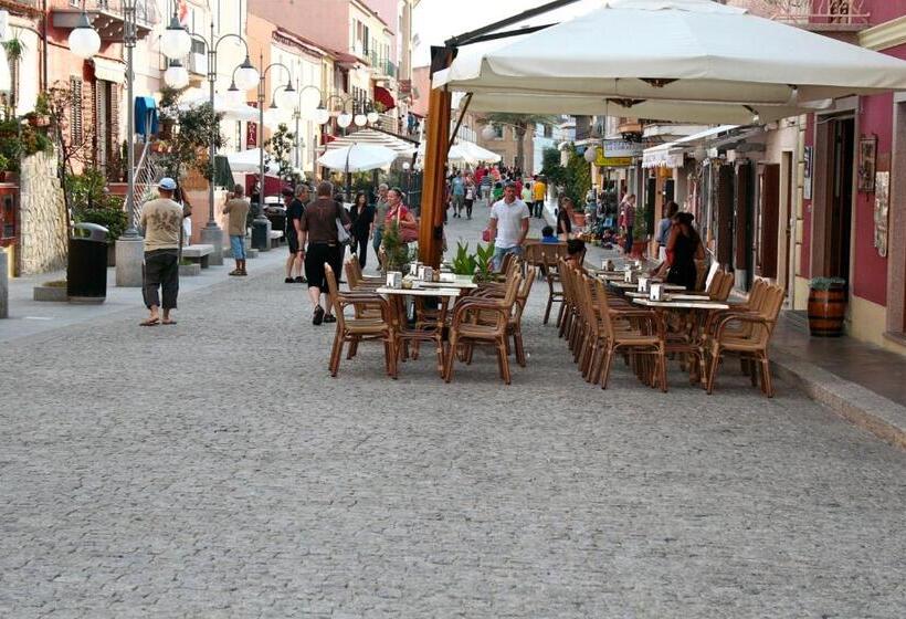 ホテル La Reggia Di Nausicaa