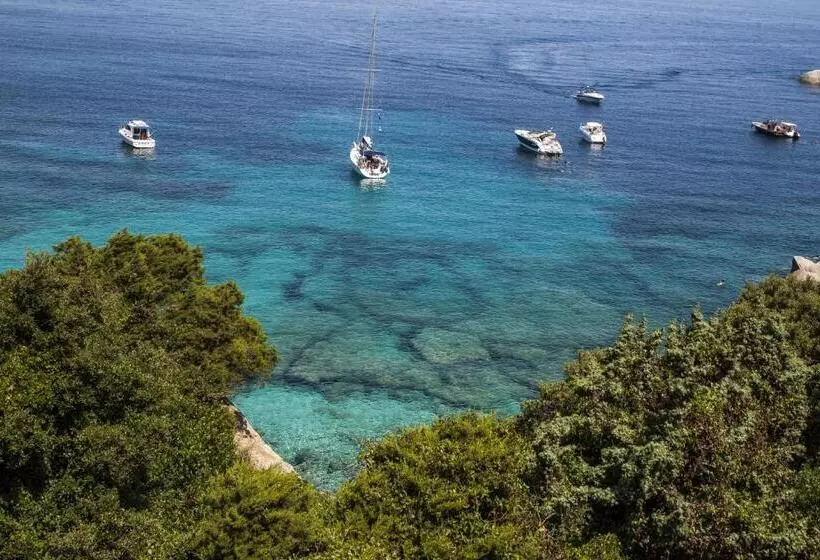 ホテル La Reggia Di Nausicaa