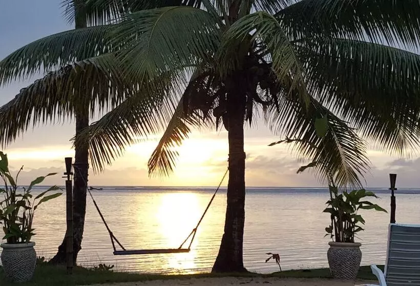 Отель Mango Bay Resort