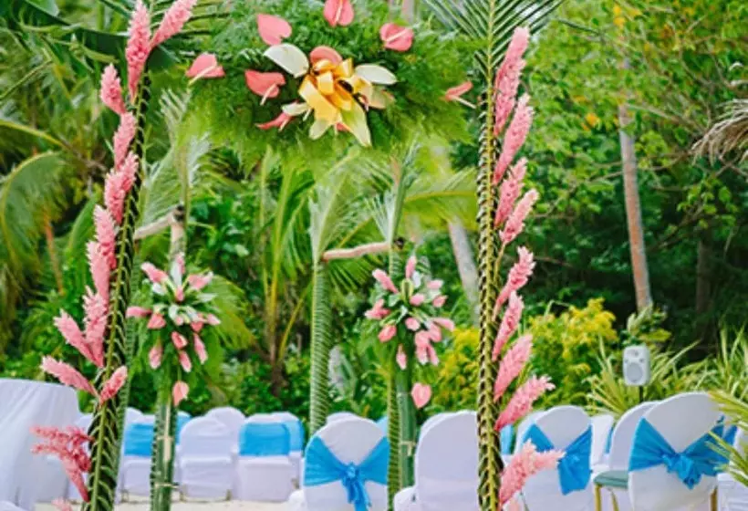 Отель Mango Bay Resort