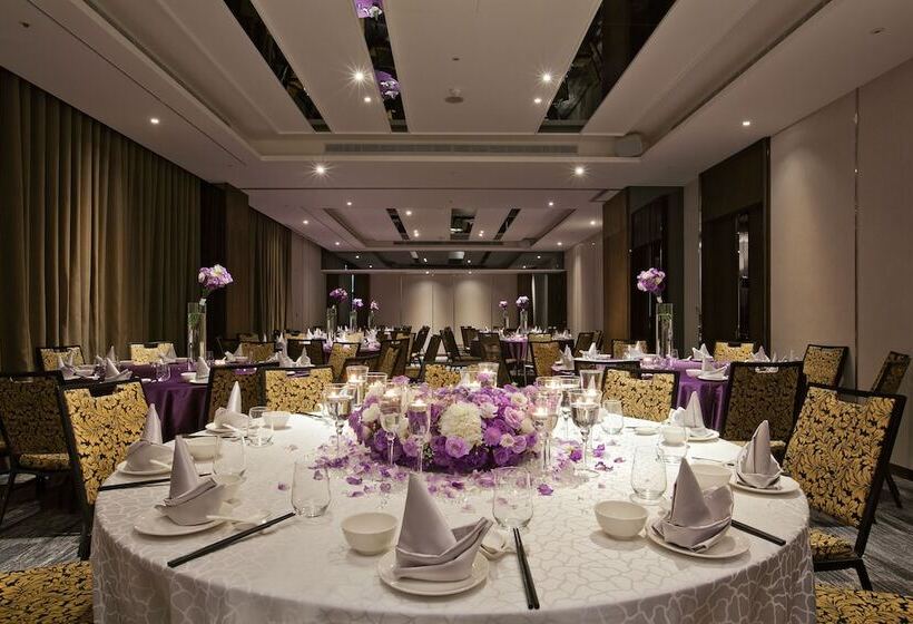 هتل Miramar Garden Taipei