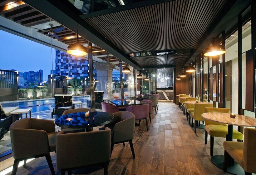 هتل Miramar Garden Taipei