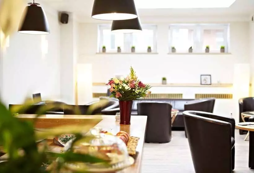 Hotell Ostseehalle Kiel By Premiere Classe