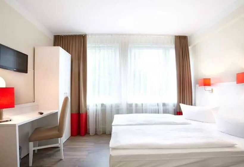 Hotell Ostseehalle Kiel By Premiere Classe
