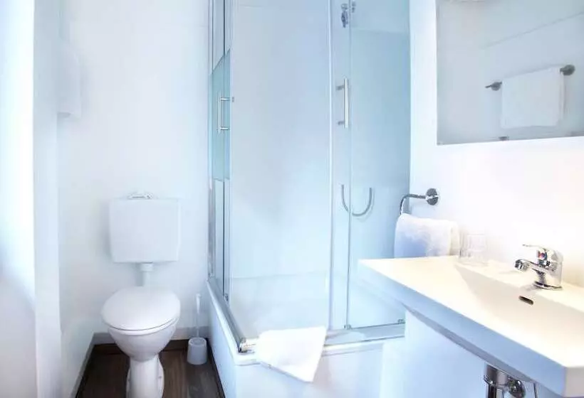 Hotell Ostseehalle Kiel By Premiere Classe