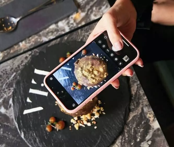 Hotel Pullman Santiago El Bosque