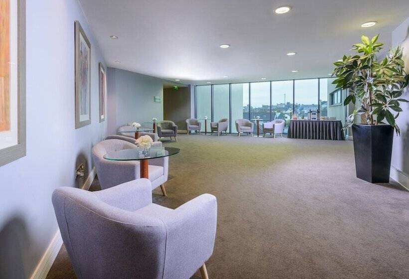 Shearwater Hotel & Spa