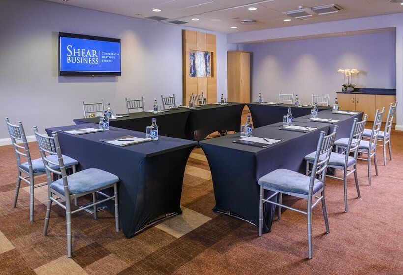 Shearwater Hotel & Spa