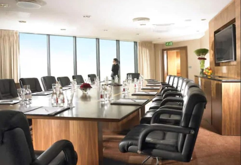 Shearwater Hotel & Spa