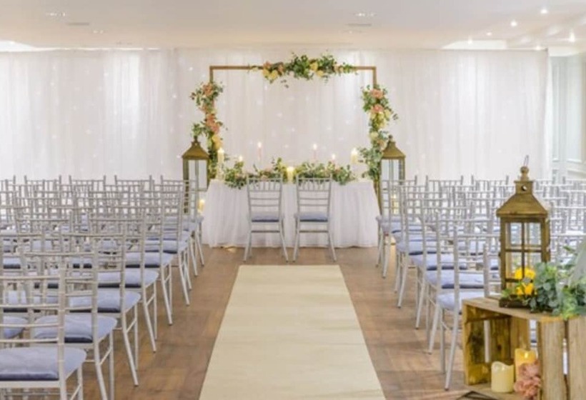 Shearwater Hotel & Spa