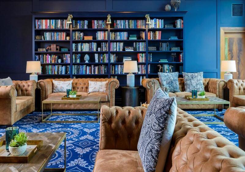 Shearwater Hotel & Spa