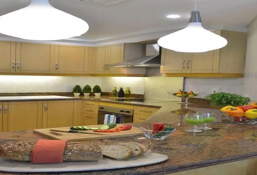 هتل Somerset Al Fateh Bahrain