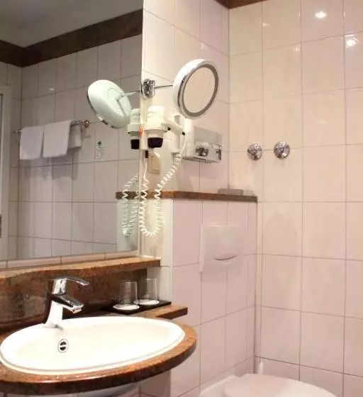 هتل Wyndham Garden Berlin Mitte