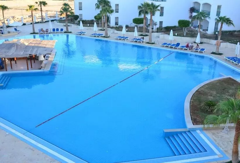 Ivy Cyrene Island Aqua Park Resort