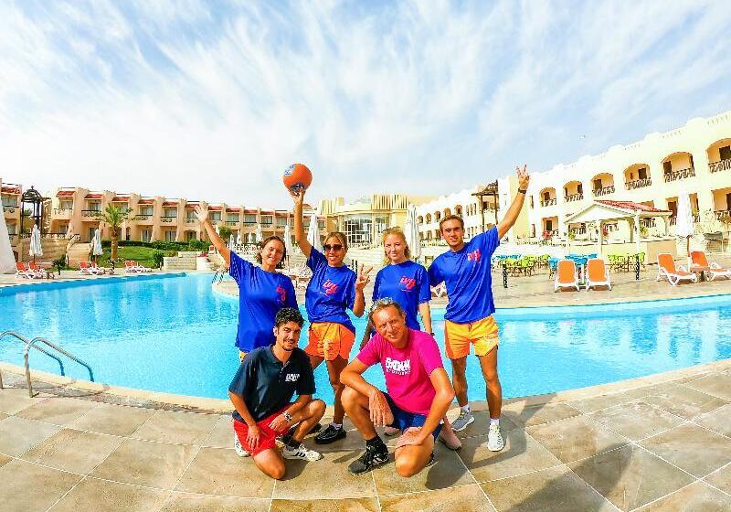 Ivy Cyrene Island Aqua Park Resort