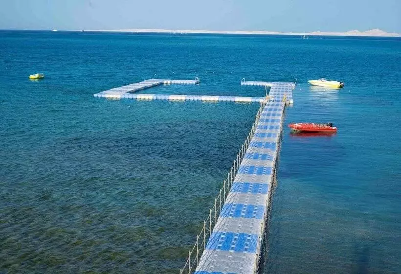 Ivy Cyrene Island Aqua Park Resort