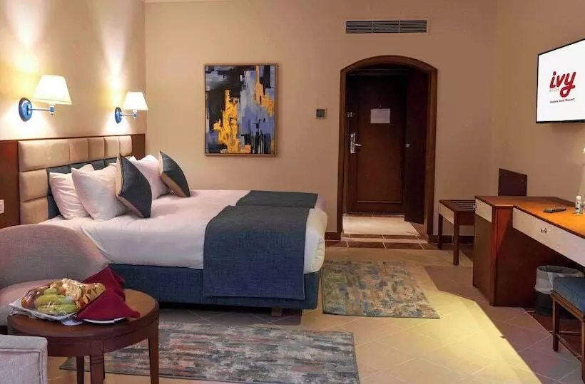 Ivy Cyrene Island Aqua Park Resort