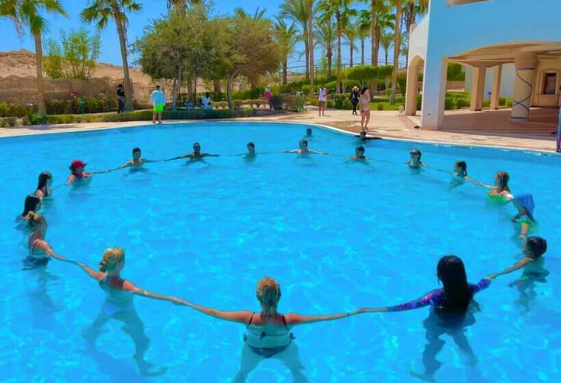 Ivy Cyrene Island Aqua Park Resort