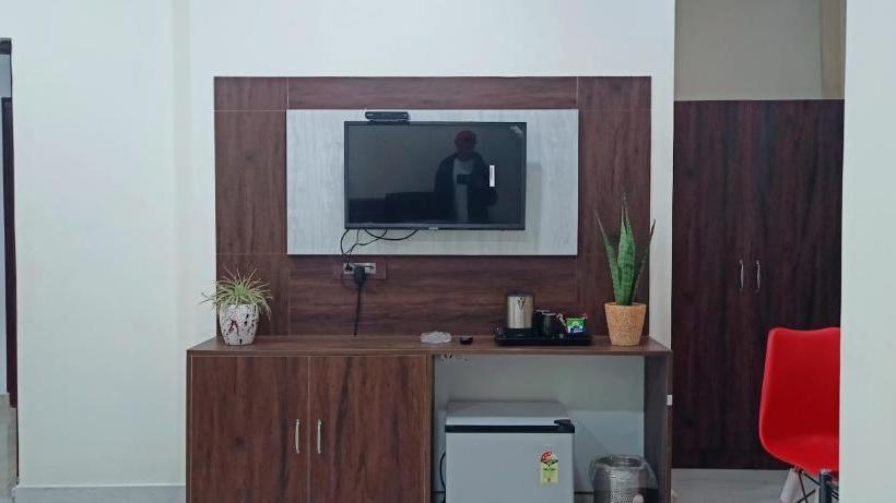 בית מלון כפרי Capital O 80283 The Grand Himalaya