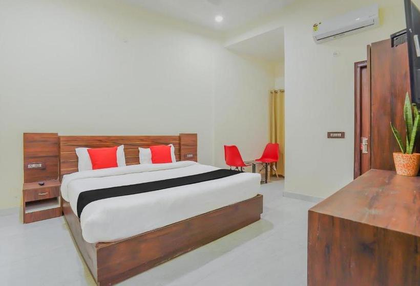 בית מלון כפרי Capital O 80283 The Grand Himalaya