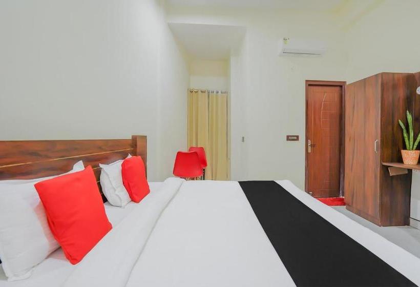 בית מלון כפרי Capital O 80283 The Grand Himalaya