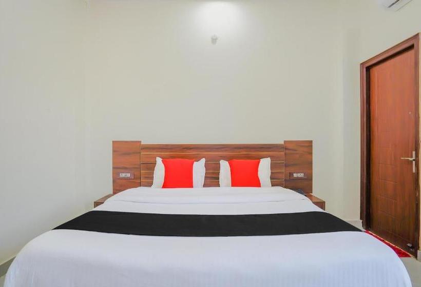 בית מלון כפרי Capital O 80283 The Grand Himalaya