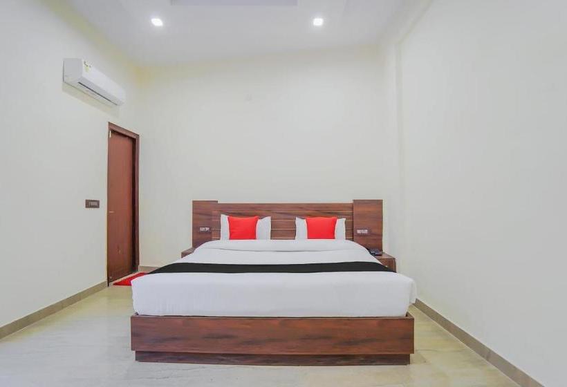 בית מלון כפרי Capital O 80283 The Grand Himalaya