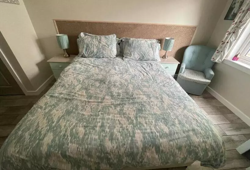 Aamiaismajoitus (B&B) Saorsa House Culross